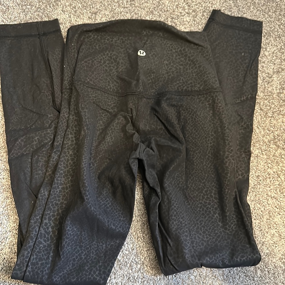 lululemon align 25 inch inseam black pattern size 2 leggings